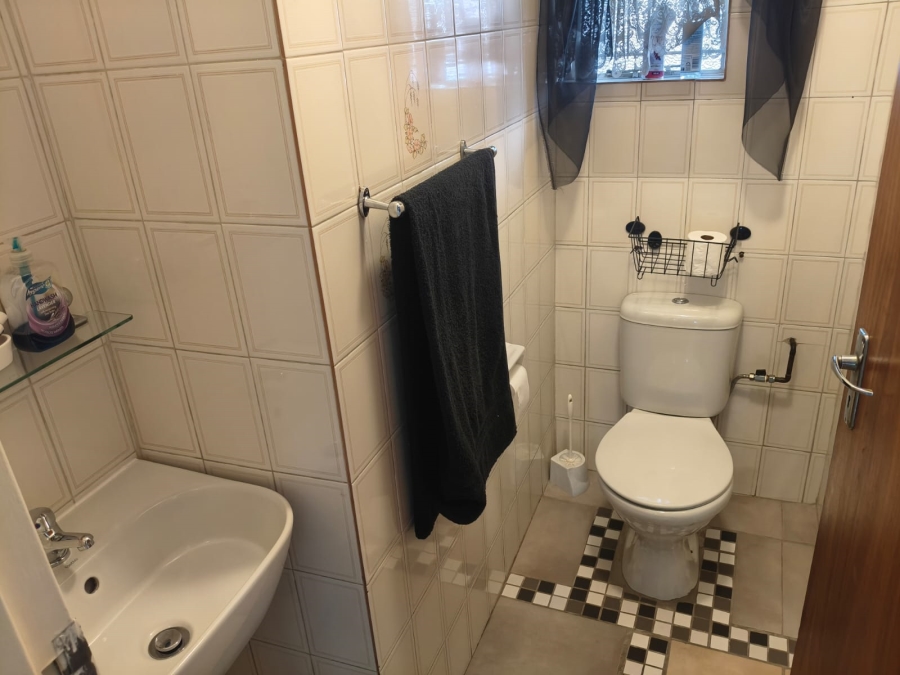3 Bedroom Property for Sale in Rustenburg Central North West